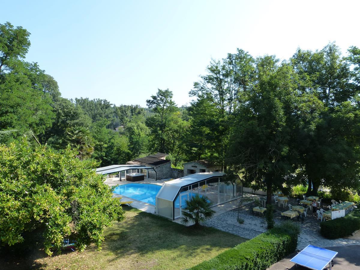 Logis Hotel Restaurant Les Cedres Joyeuse Exterior photo